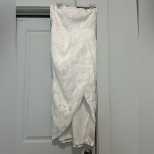 Lulus White Floral Strapless Midi Dress medium